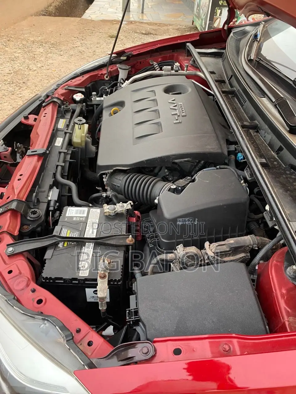 Toyota Corolla SE 4dr Sedan (1.8L 4cyl CVT) 2017 Red