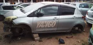 Toyota Vitz 2012 Silver