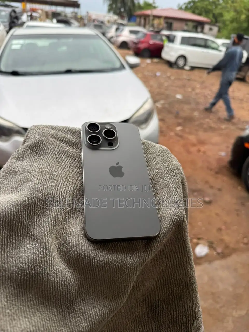 Apple iPhone 15 Pro 128 GB Silver