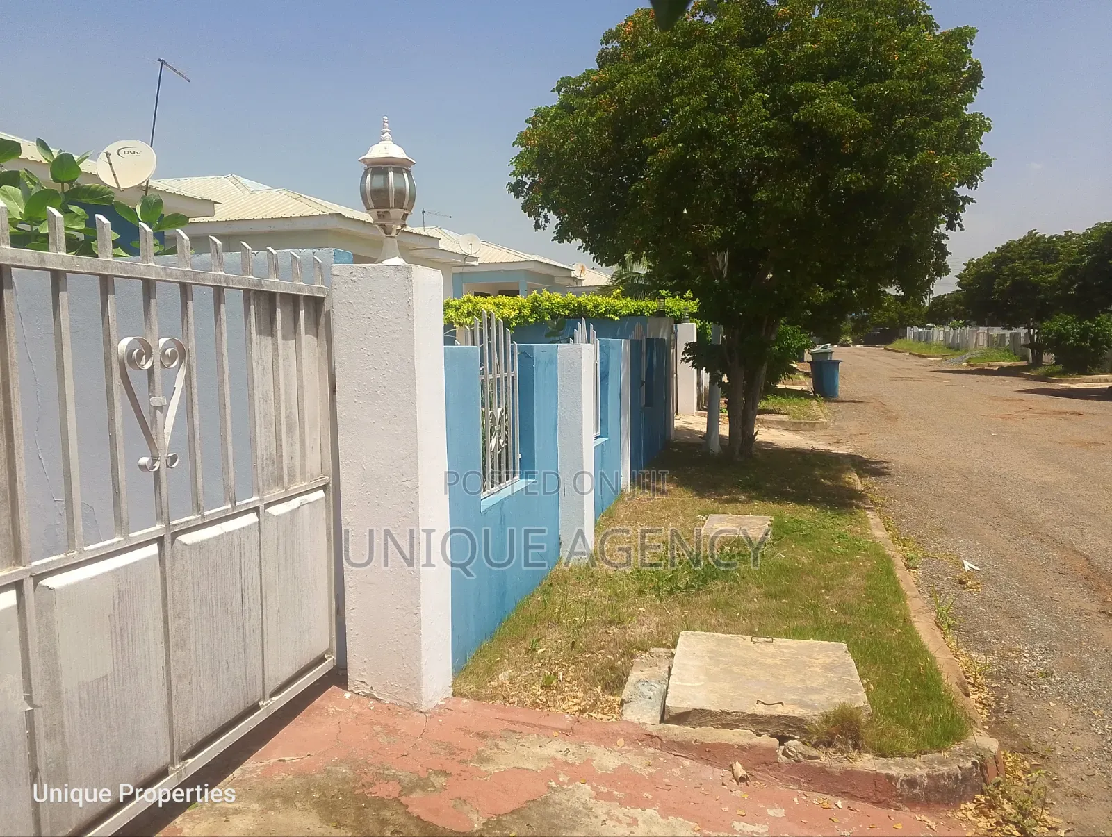 3bdrm Bungalow in Community 25 for sale