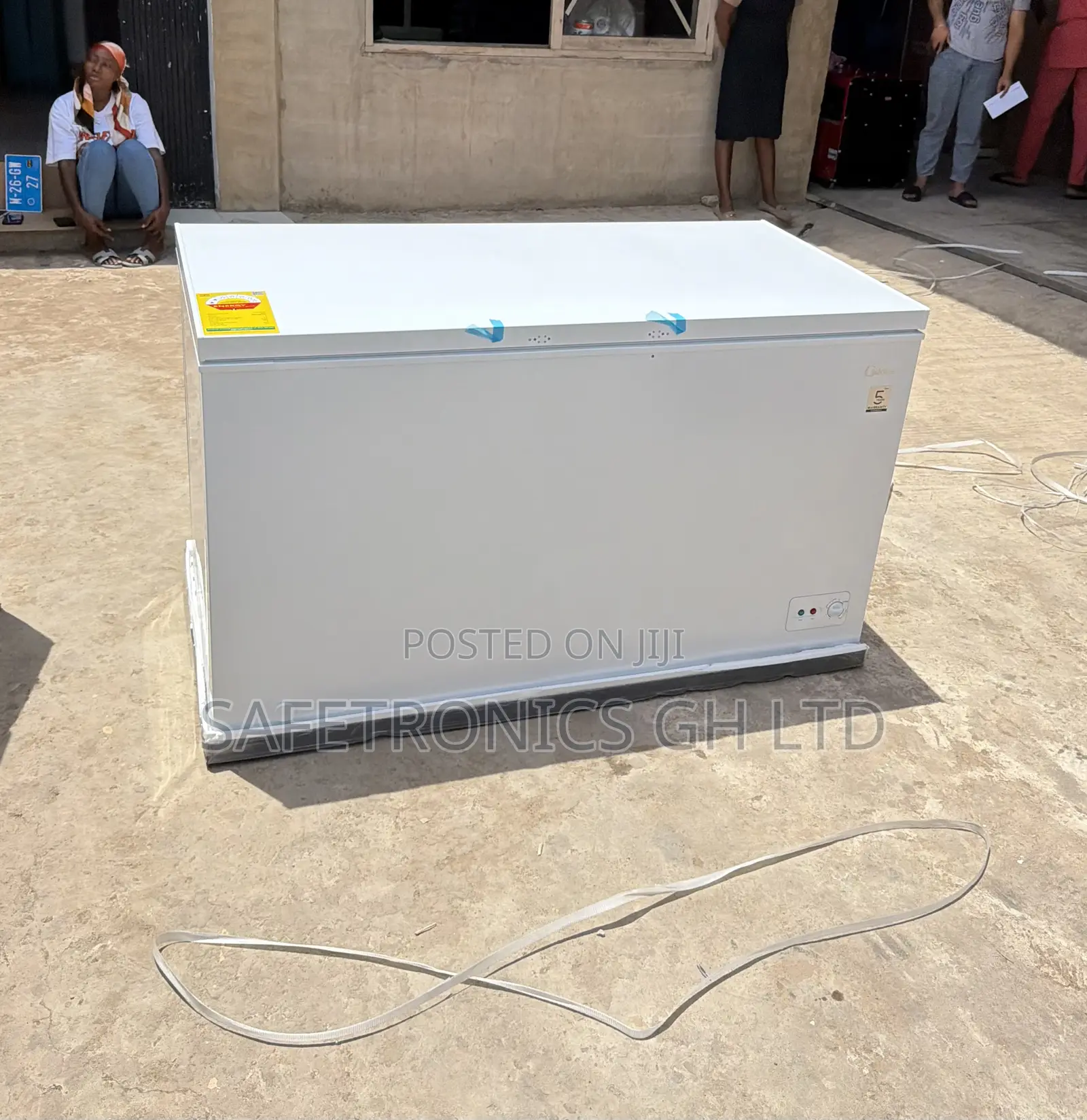 Order White Midea 418ltrs Chest Freezer