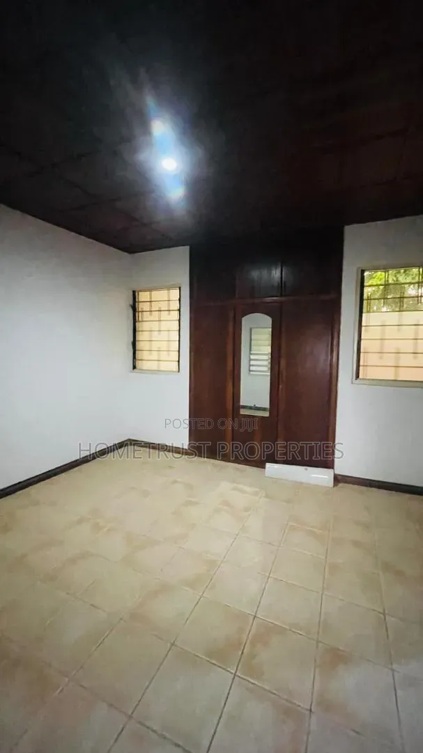 3bdrm Apartment in Ashongman, Kwabenya for rent