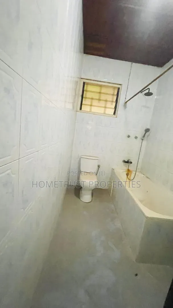 3bdrm Apartment in Ashongman, Kwabenya for rent