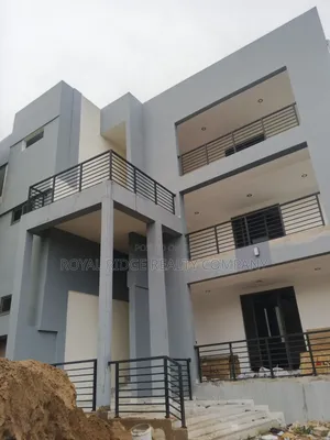 4bdrm Apartment in Manet Close To East, Accra Metropolitan for rent
