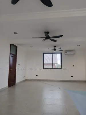 4bdrm Apartment in Manet Close To East, Accra Metropolitan for rent
