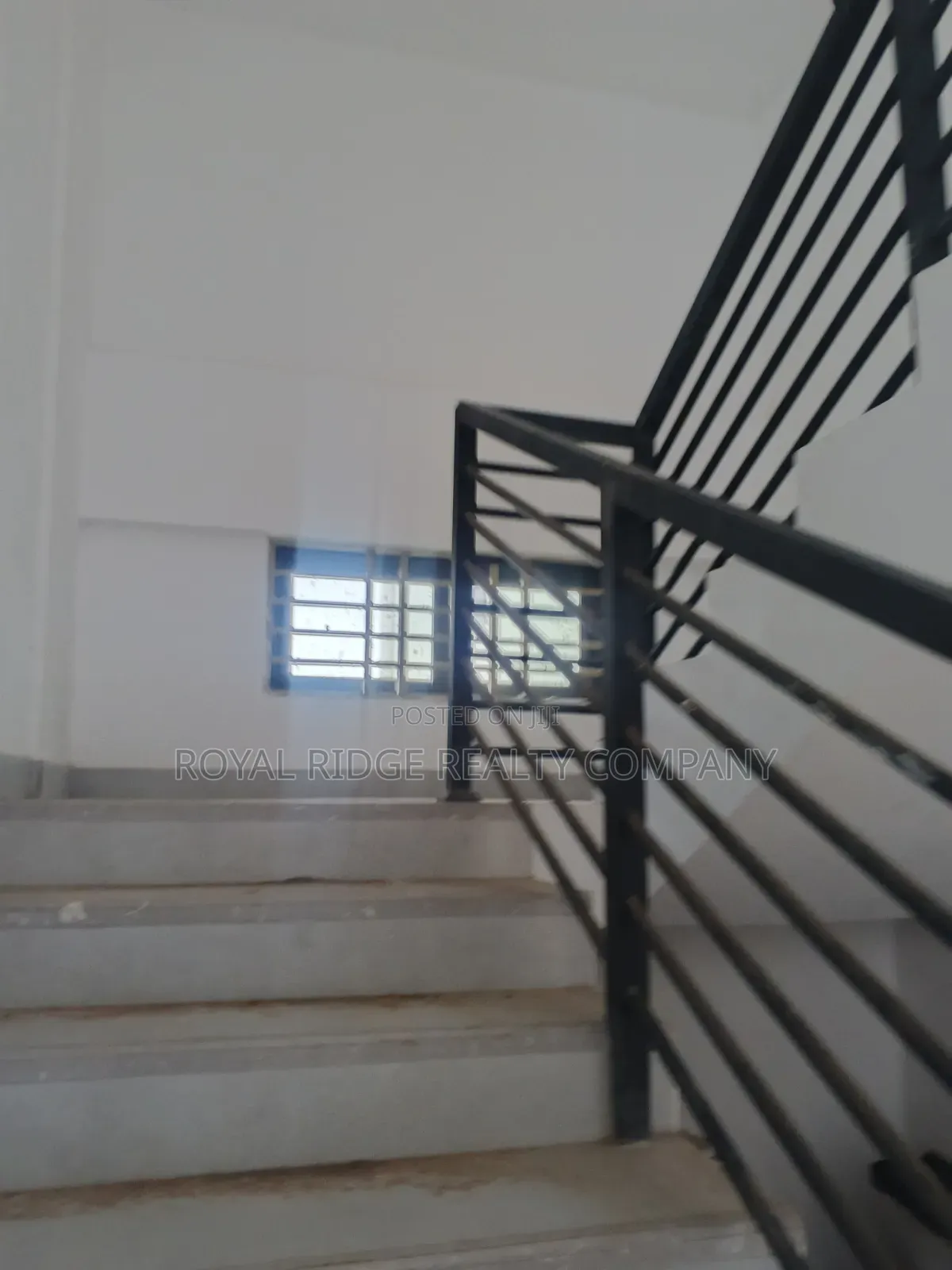 4bdrm Apartment in Manet Close To East, Accra Metropolitan for rent