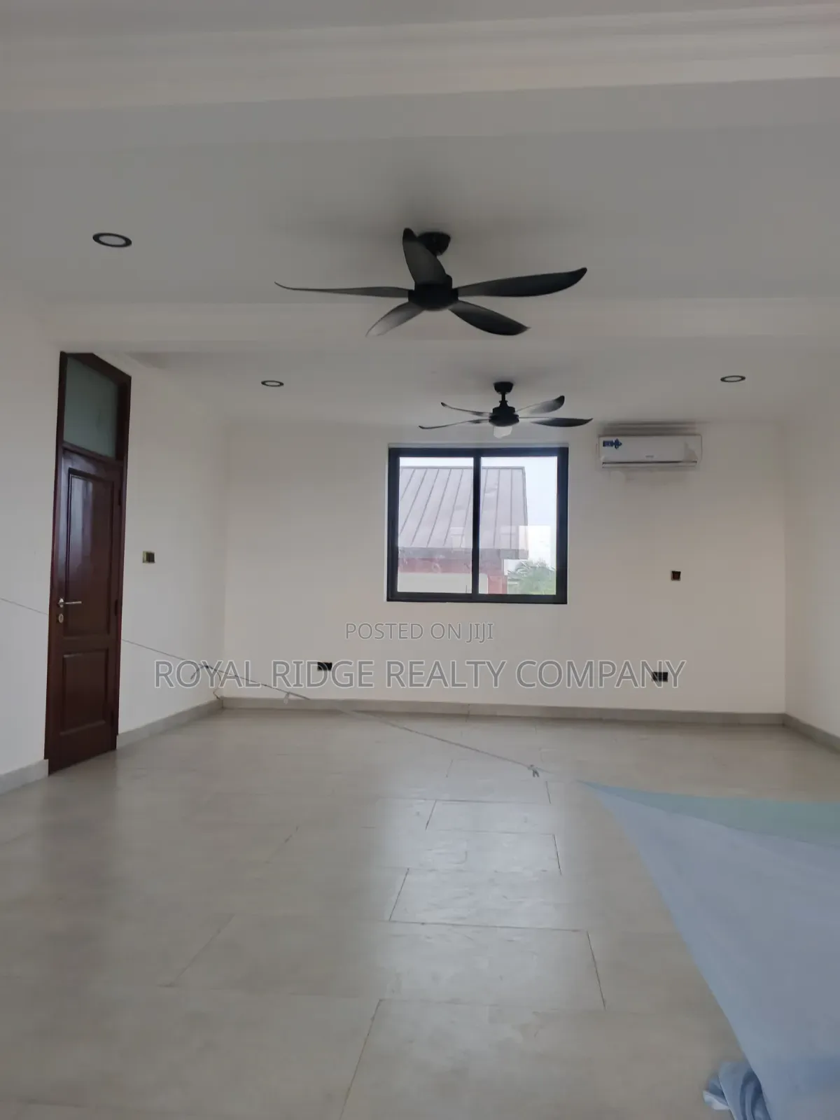 4bdrm Apartment in Manet Close To East, Accra Metropolitan for rent