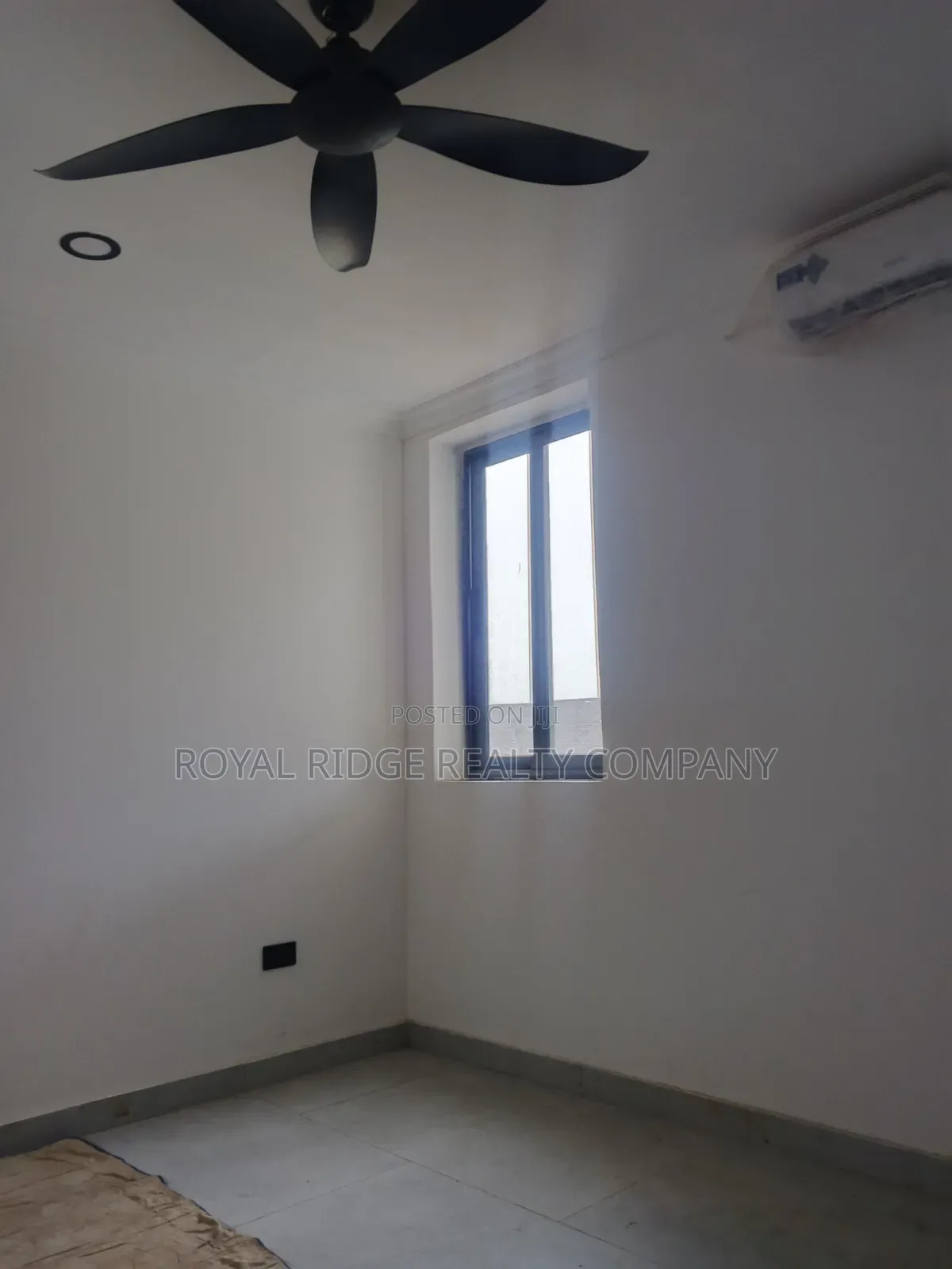 4bdrm Apartment in Manet Close To East, Accra Metropolitan for rent