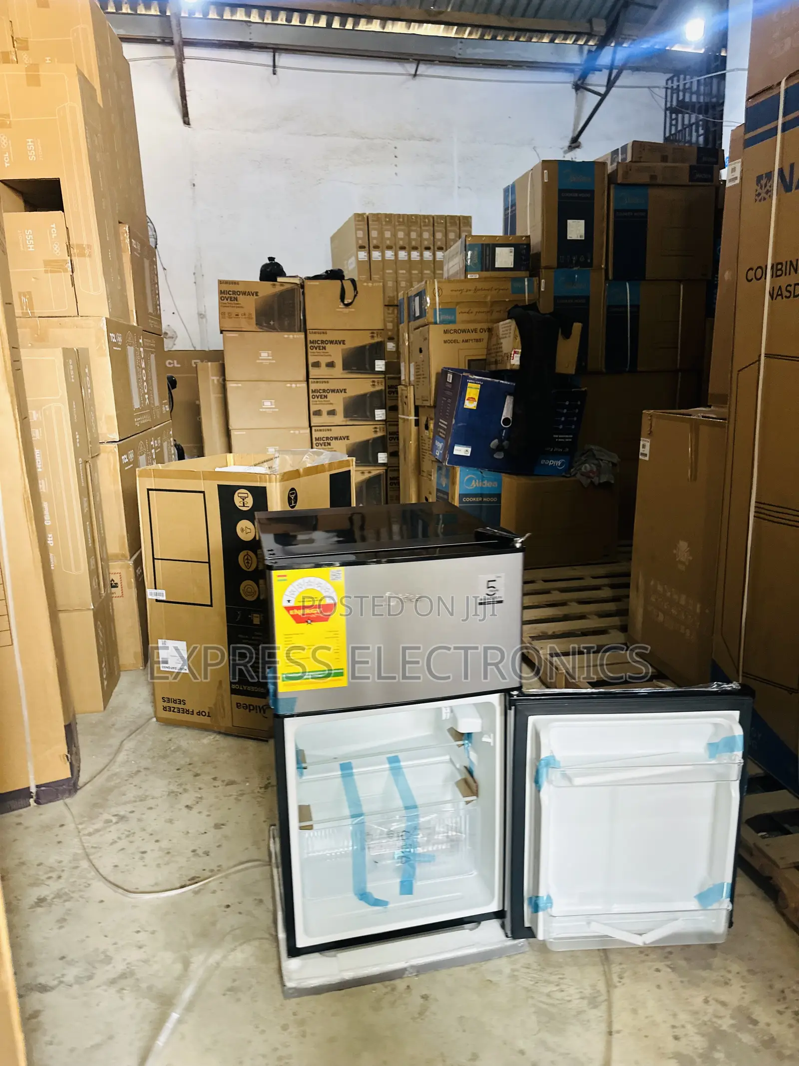 Long Lasting Effects Double Door Table Top Midea Fridge 87l