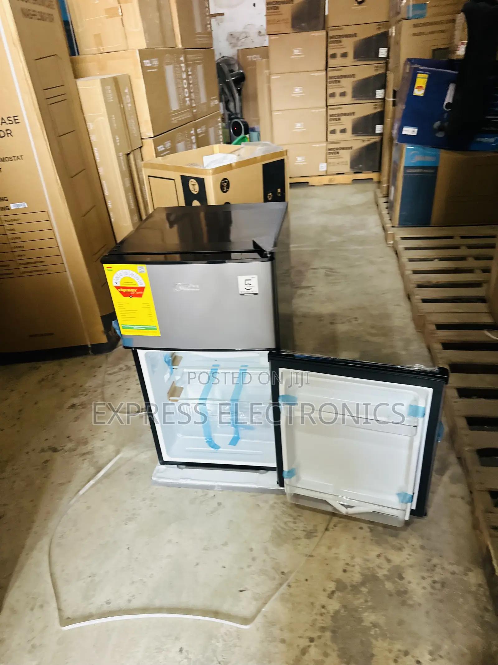 Newly Sealed in Box Midea 87l Fridge Table Top Double Door