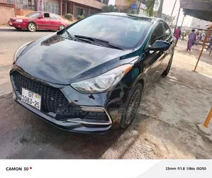 Hyundai Elantra GLS Sedan FWD (1.8L 4cyl 6A) 2013 Black