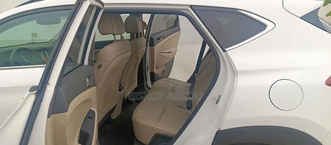 Hyundai Tucson 2017 White