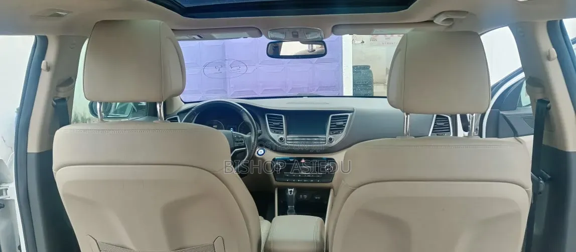 Hyundai Tucson 2017 White