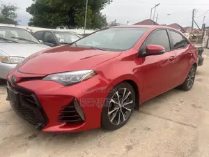 Toyota Corolla 2018 Red
