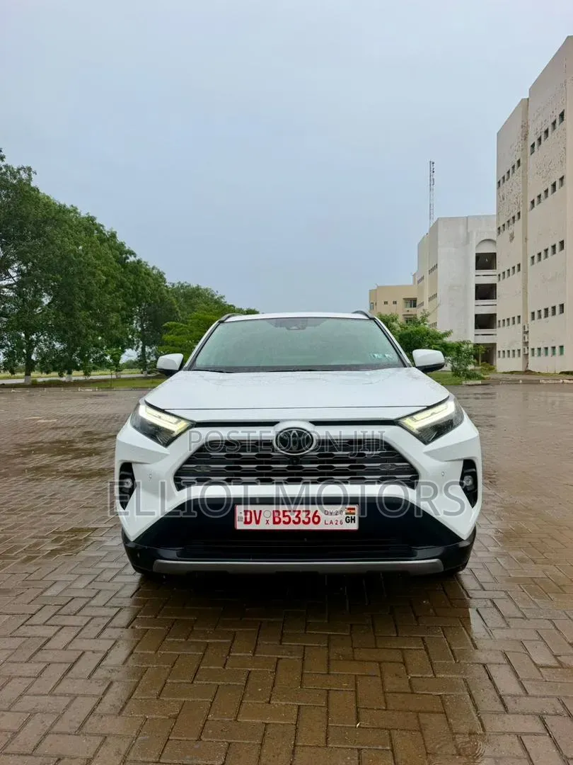 Toyota RAV4 2023 White