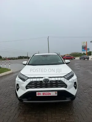 Toyota RAV4 2023 White