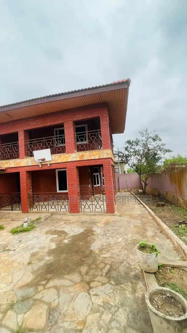 4bdrm Duplex in Ashongman, Police Station for sale