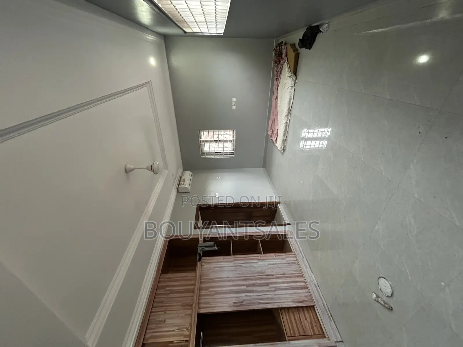 4bdrm Apartment in Oyarifa for sale