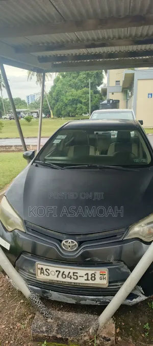 Toyota Corolla LE 4dr Sedan (1.8L 4cyl CVT) 2014 Black
