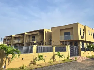 3bdrm House in Manet Close To East, Accra Metropolitan for rent