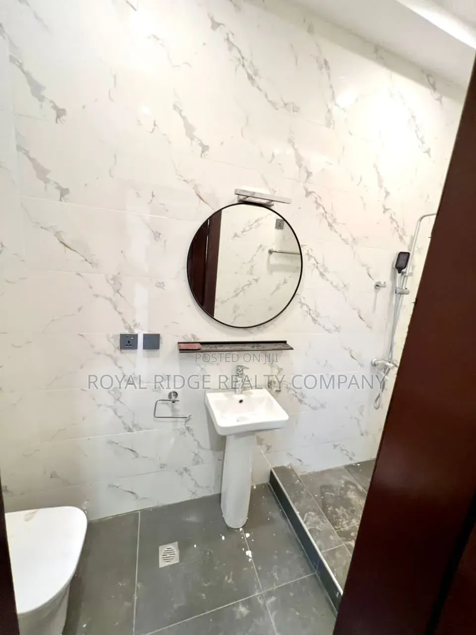 3bdrm House in Manet Close To East, Accra Metropolitan for rent