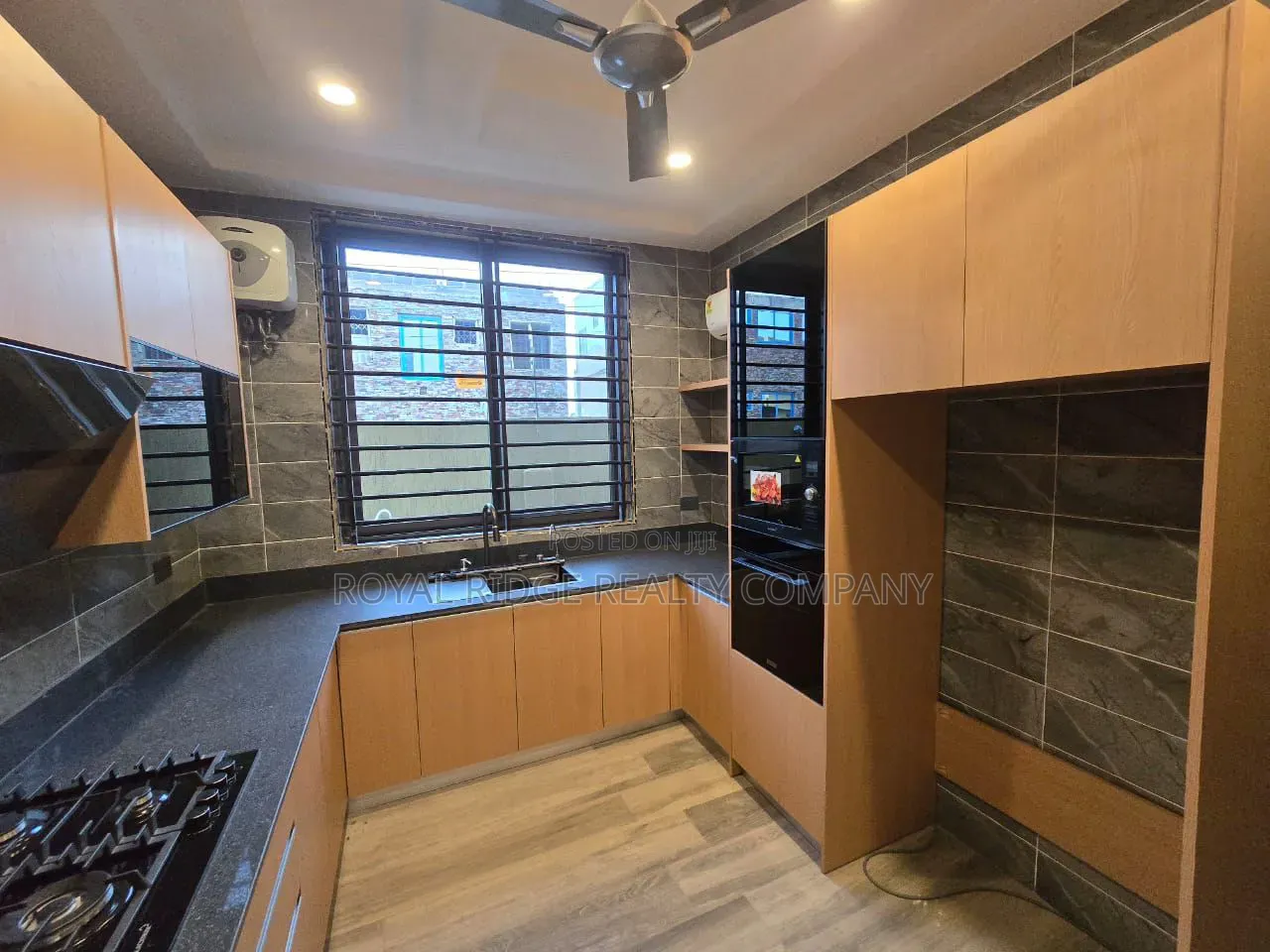 3bdrm House in Manet Close To East, Accra Metropolitan for rent