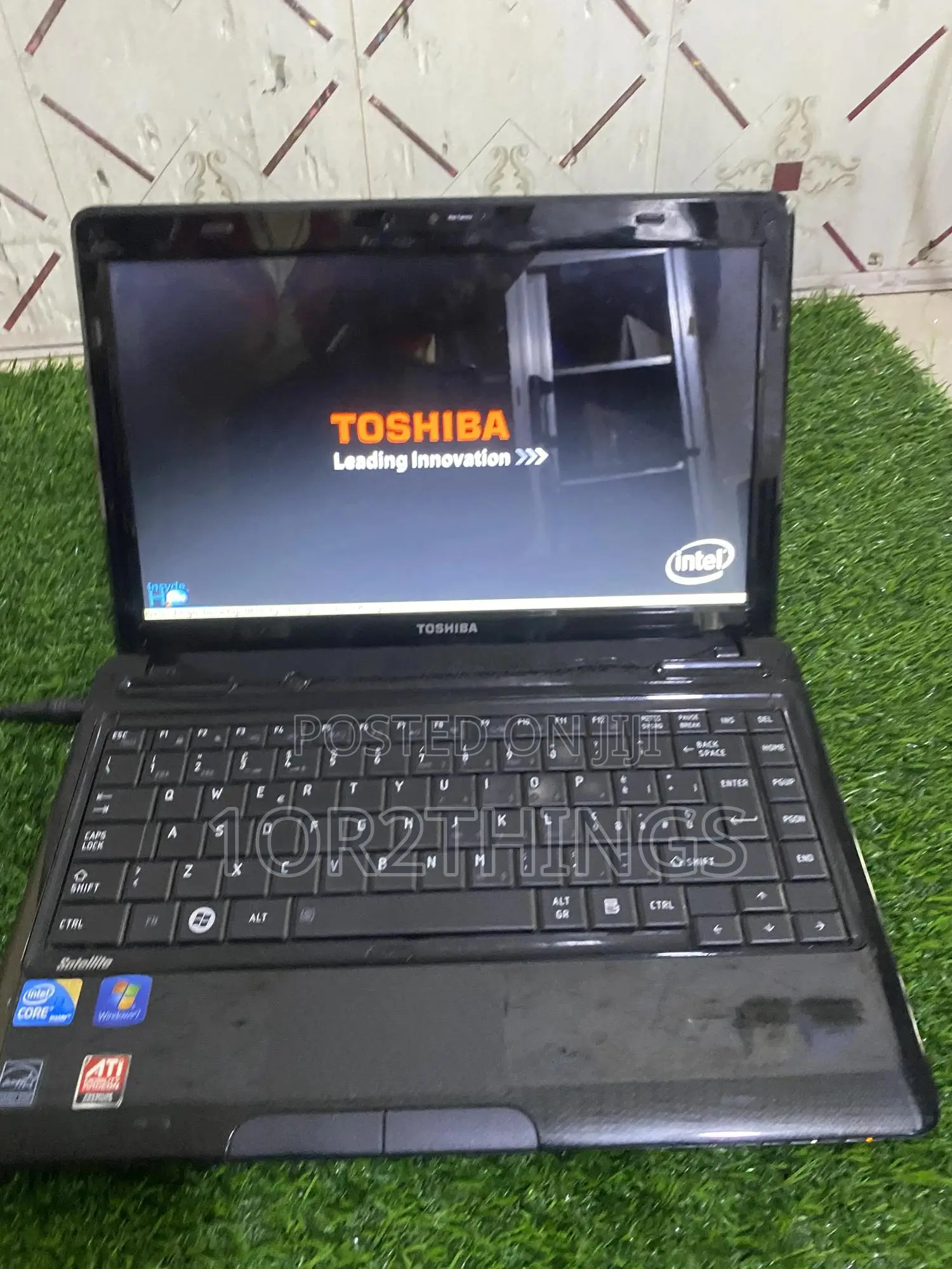 Laptop Toshiba Satellite Pro L630-14J 6GB Intel Core i3 HDD+SSD 320GB