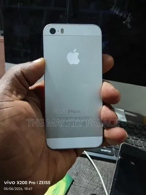 Apple iPhone 5s 32 GB White