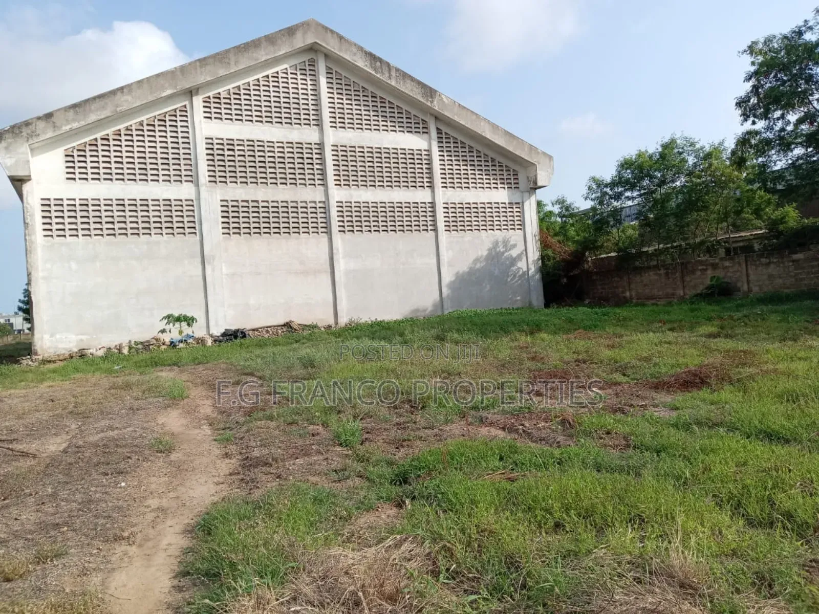 Warehouse For Sale At Spintex Road
