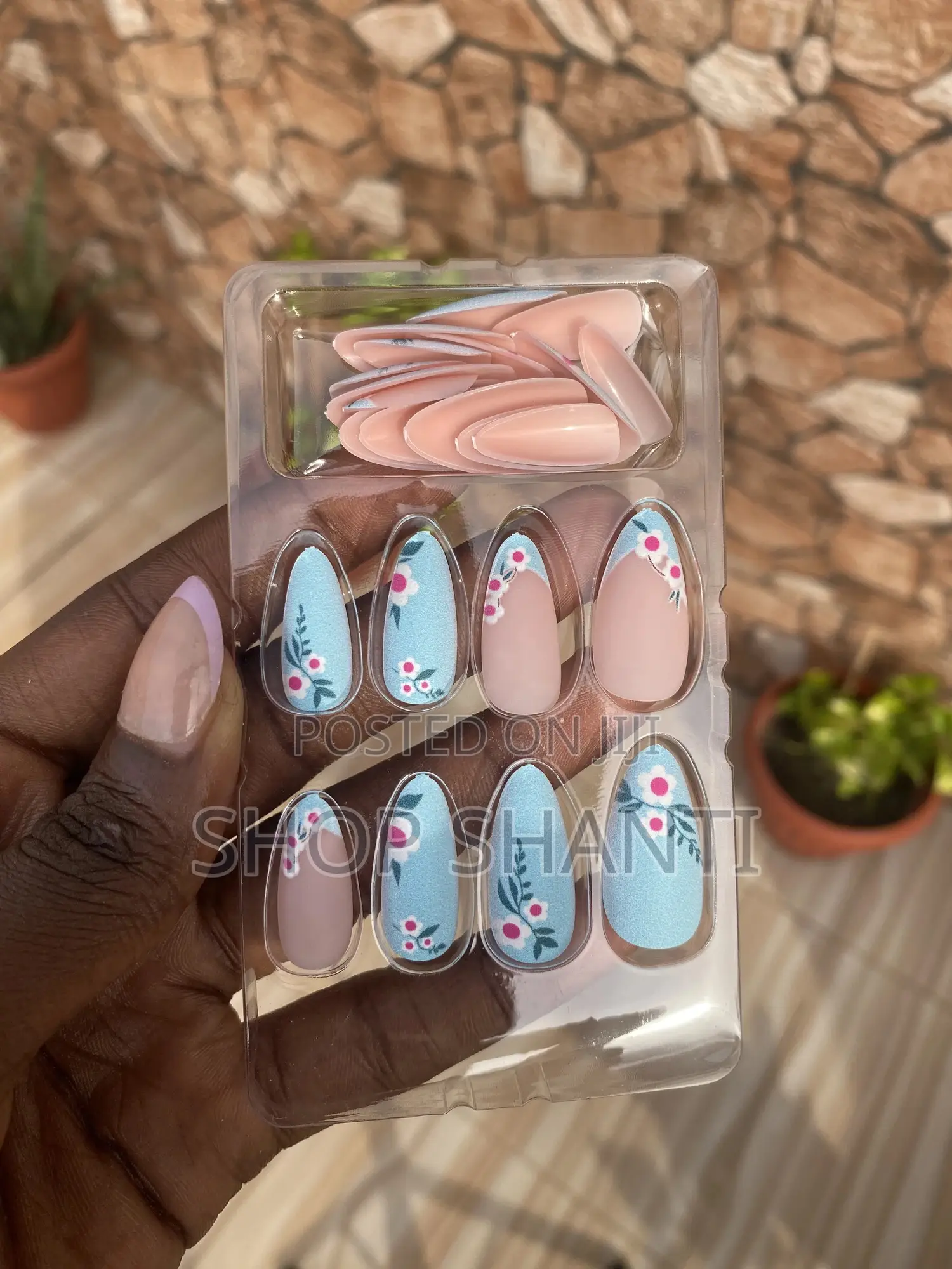 24pcs Basic Press-on Nails With Simple Cute Designs