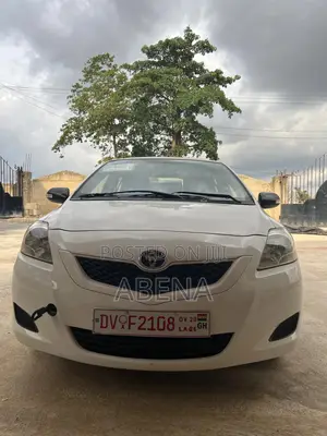 Toyota Belta 2011 White