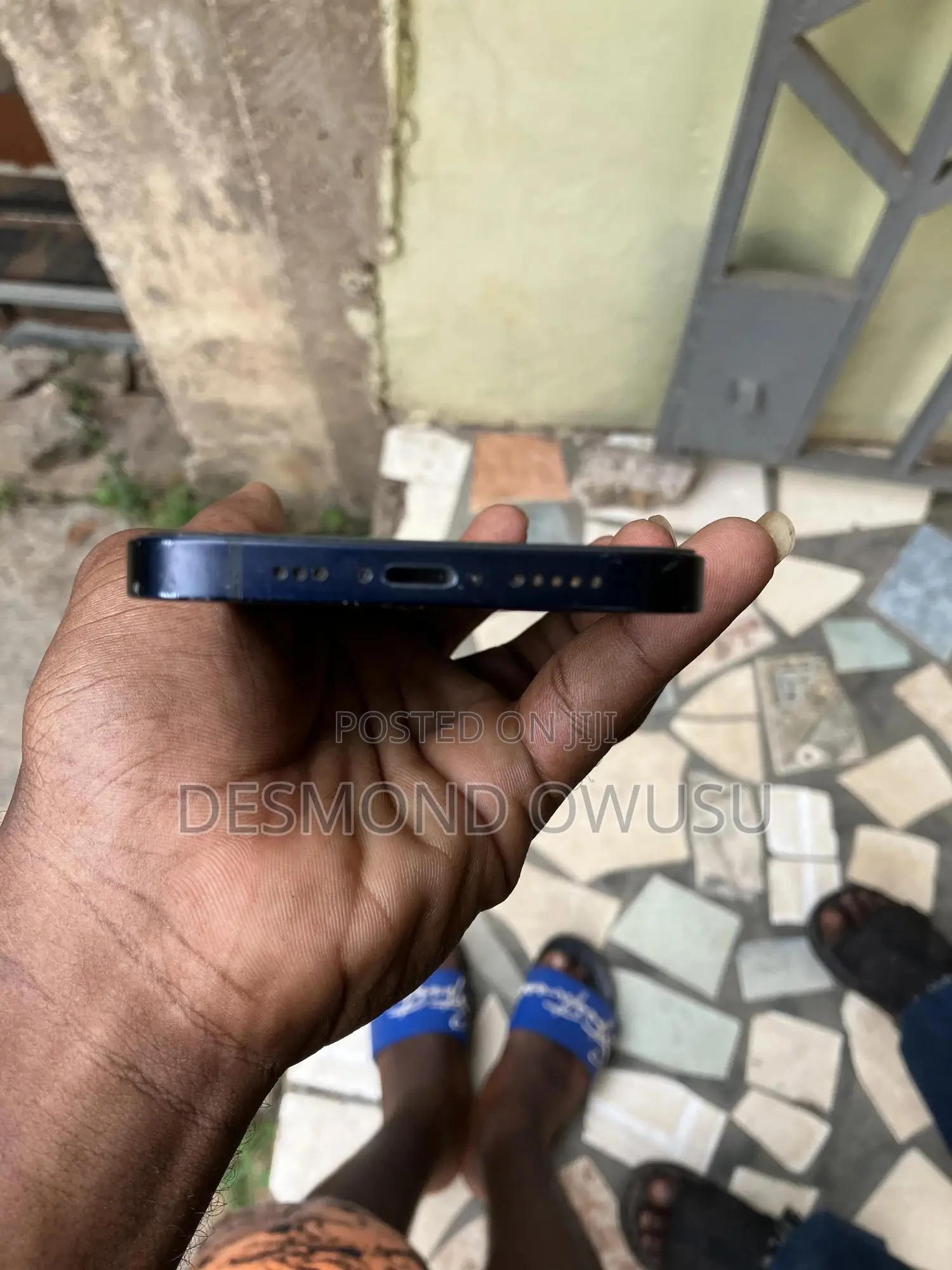 Apple iPhone 12 64 GB