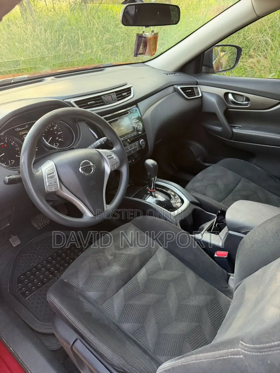 Nissan Rogue 2016 Red