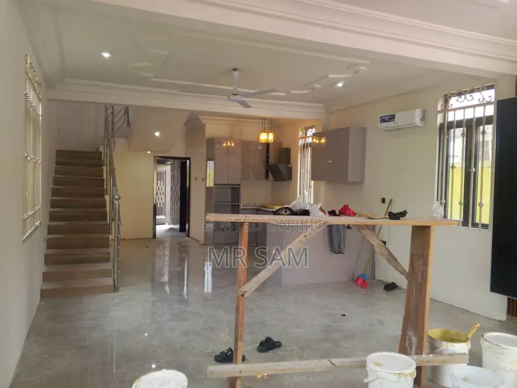3bdrm Duplex in Sam Properties, Amasaman for sale