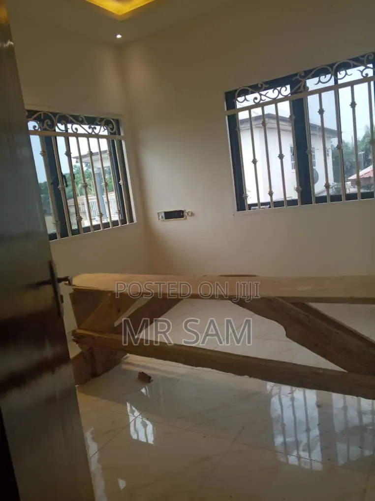 3bdrm Duplex in Sam Properties, Amasaman for sale