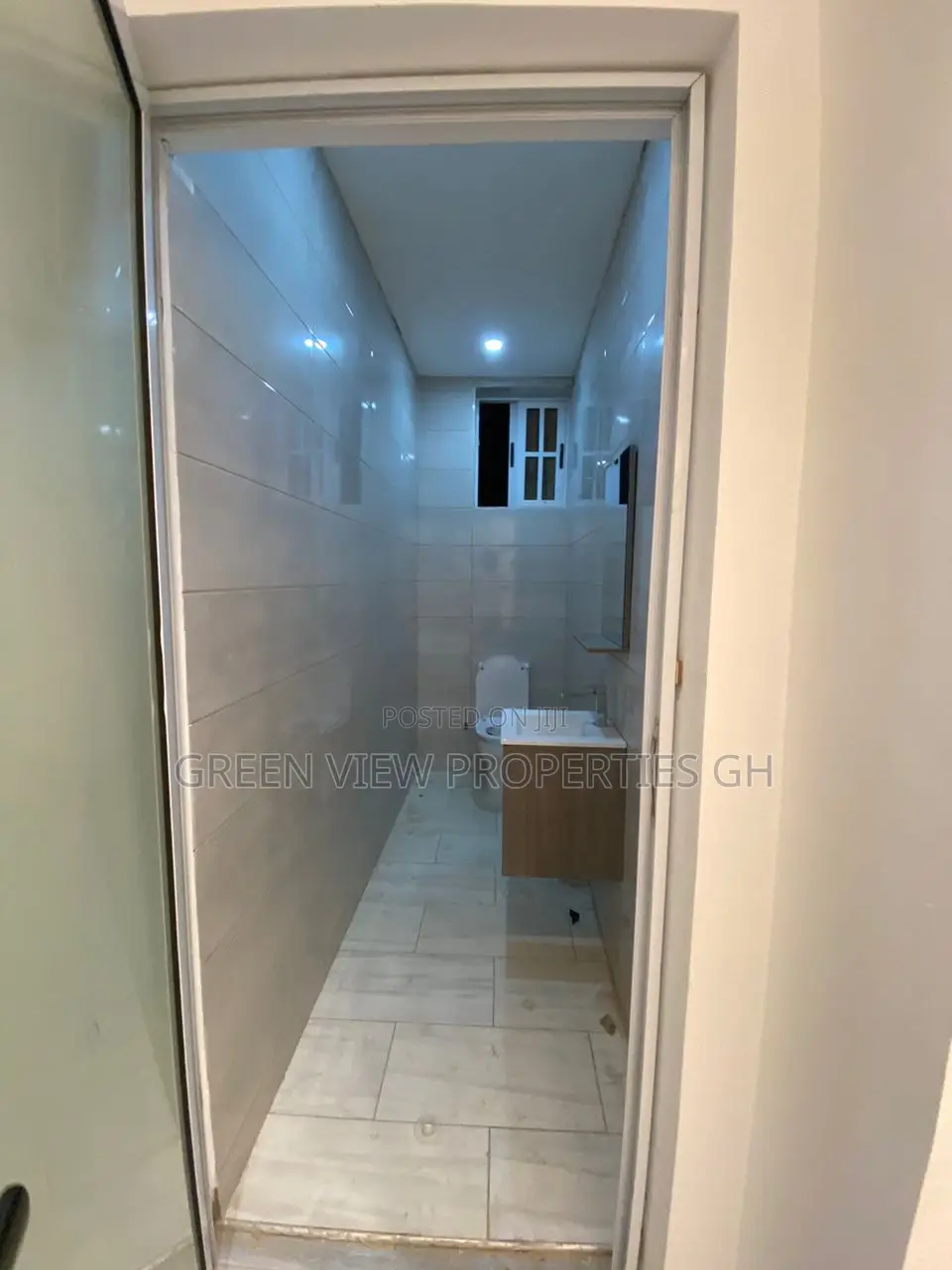2bdrm Apartment in Ledzokuku-Krowor for rent