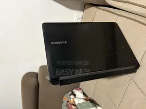 Laptop Samsung RC520 8GB Intel Core i5 HDD+SSD 128GB