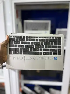Laptop HP EliteBook 1040 G8 16GB Intel Core i7 SSD 512GB