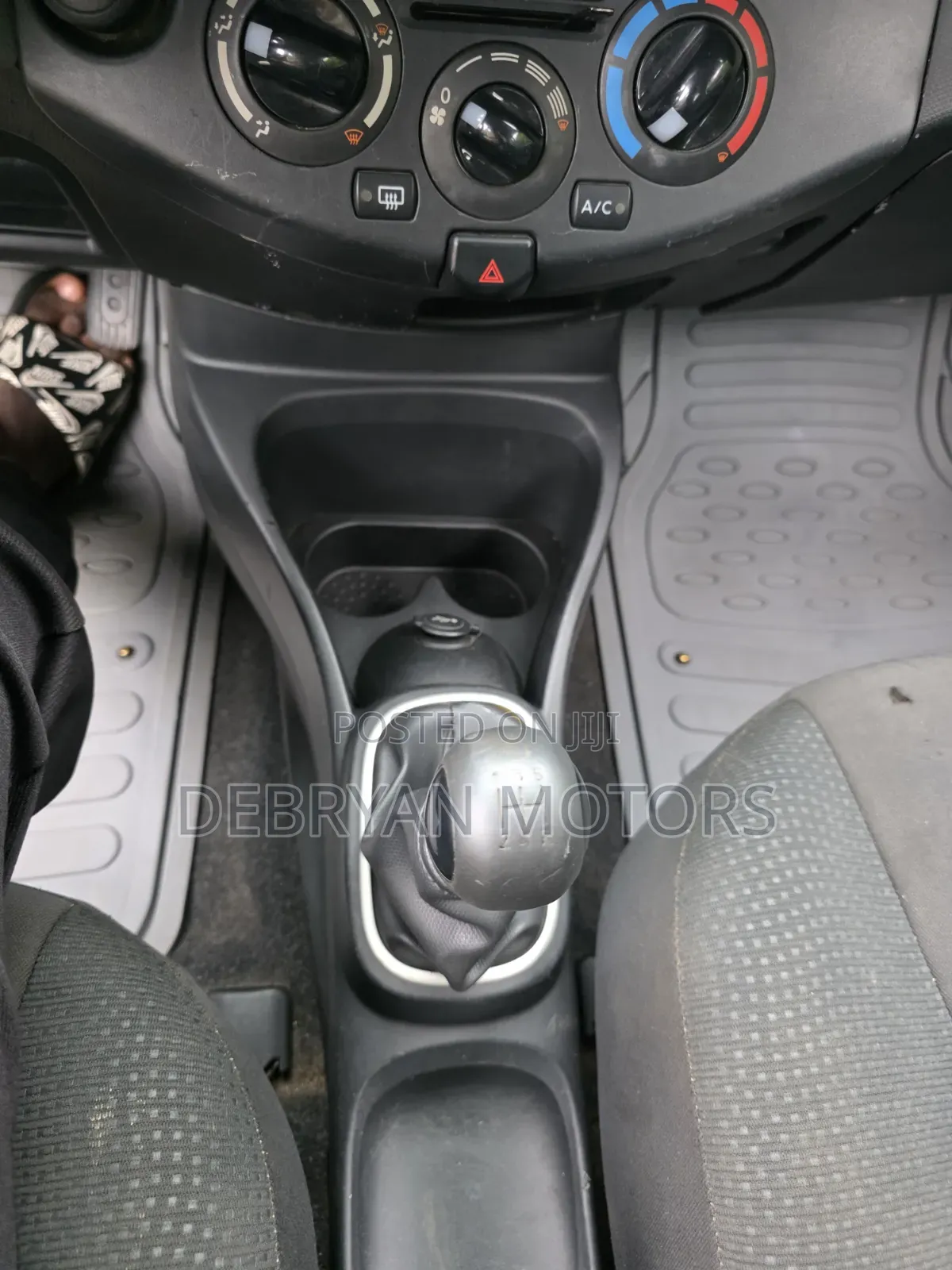 Nissan Micra 1.5 dCi Tekna 2009 Red