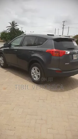 Toyota RAV4 LE 4dr SUV (2.5L 4cyl 6A) 2015 Black