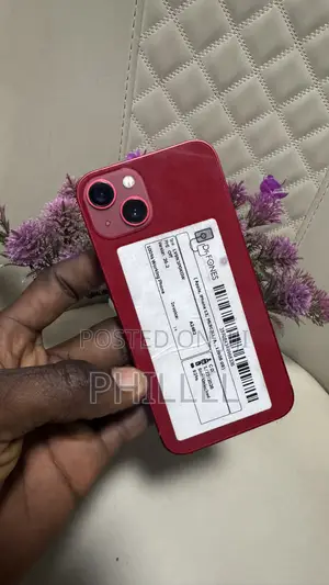 Apple iPhone 13 128 GB Red