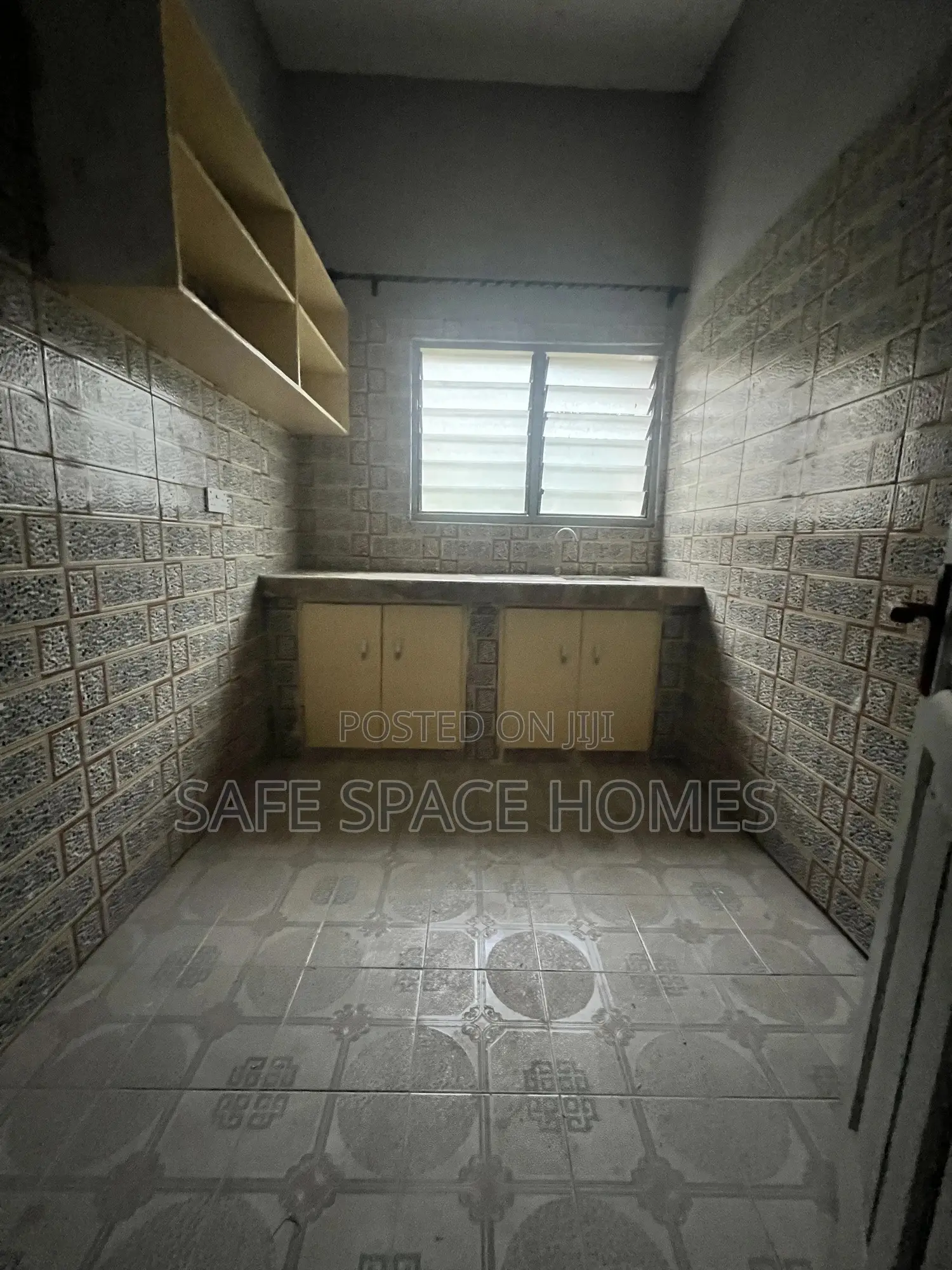 2bdrm Apartment in Burma Camp for rent