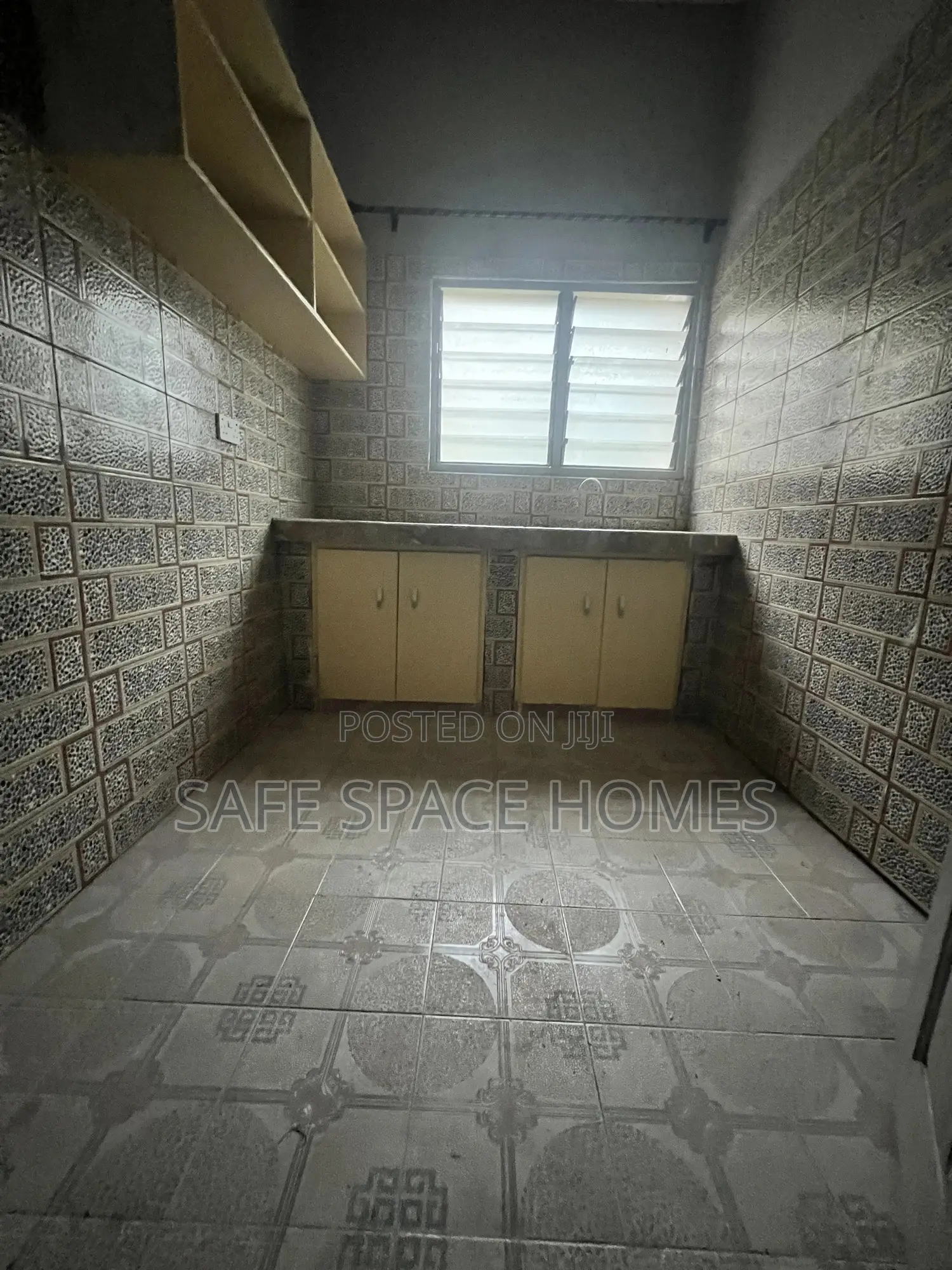 2bdrm Apartment in Burma Camp for rent