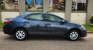 Toyota Corolla 2016 Black