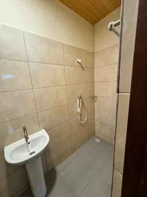 4bdrm Duplex in Hatso, Papao for rent