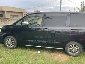 Toyota Voxy 2012 Black
