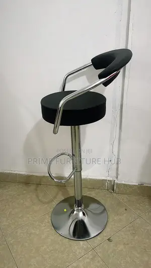 Adjustable Swivel Bar Stool