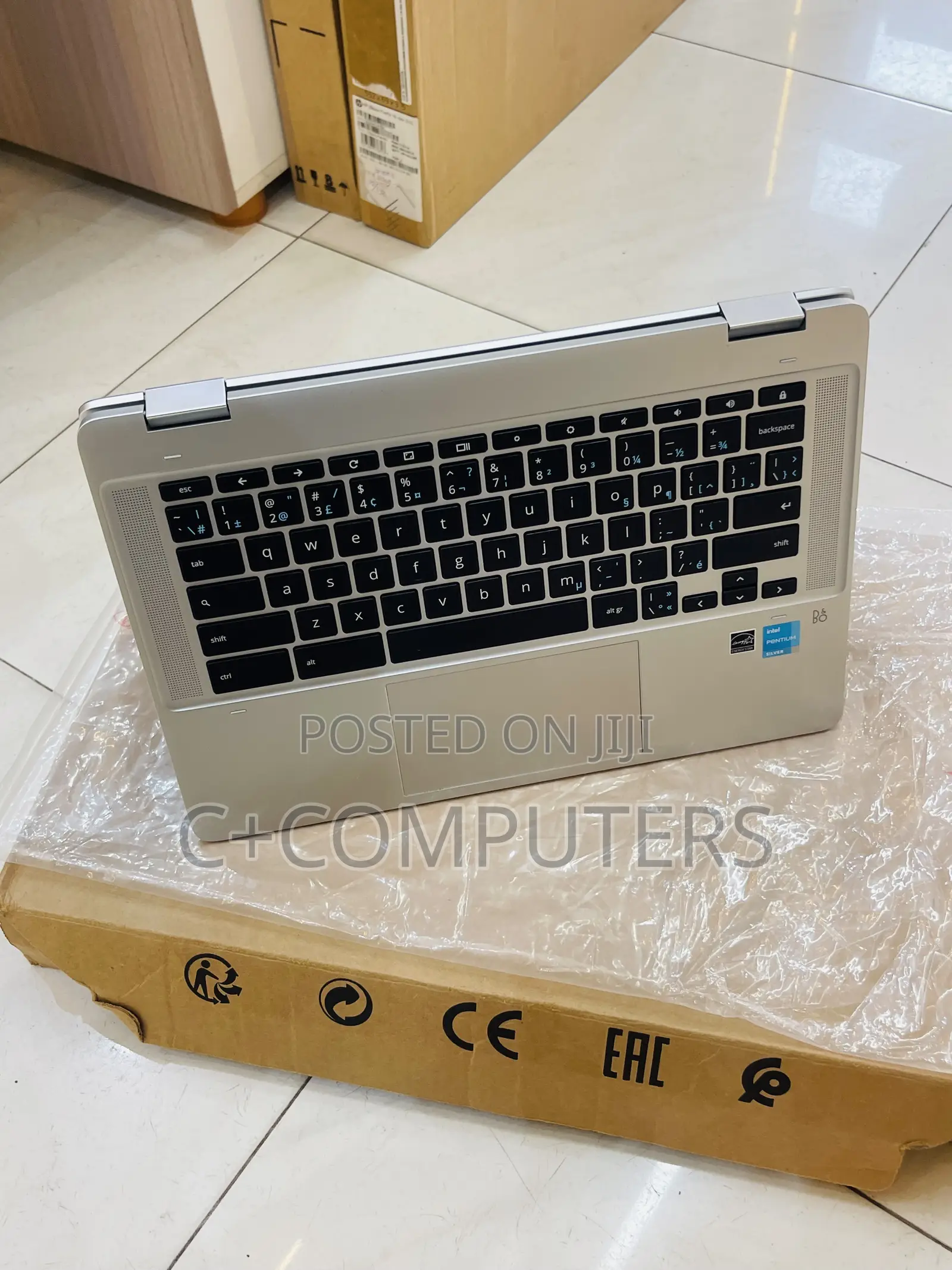 New Laptop HP Chromebook X360 8GB Intel SSD 128GB