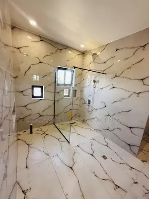 4bdrm Duplex in Sefdard Properties, Achimota for sale