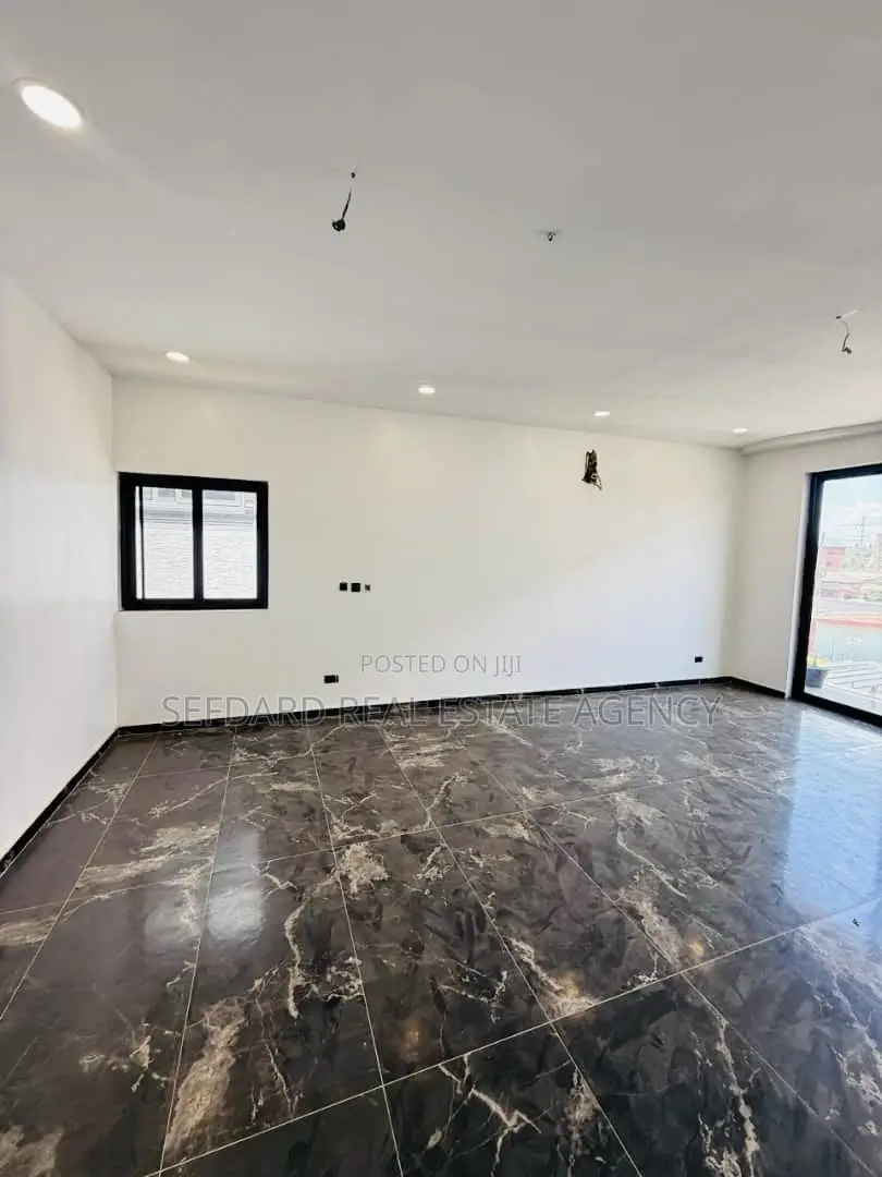 4bdrm Duplex in Sefdard Properties, Achimota for sale